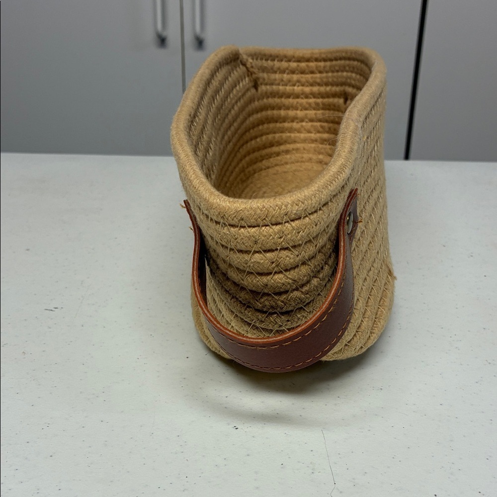 Handwoven Rope Storage Basket Tan Oval Organizer with Brown Handles - Picture 3 of 8